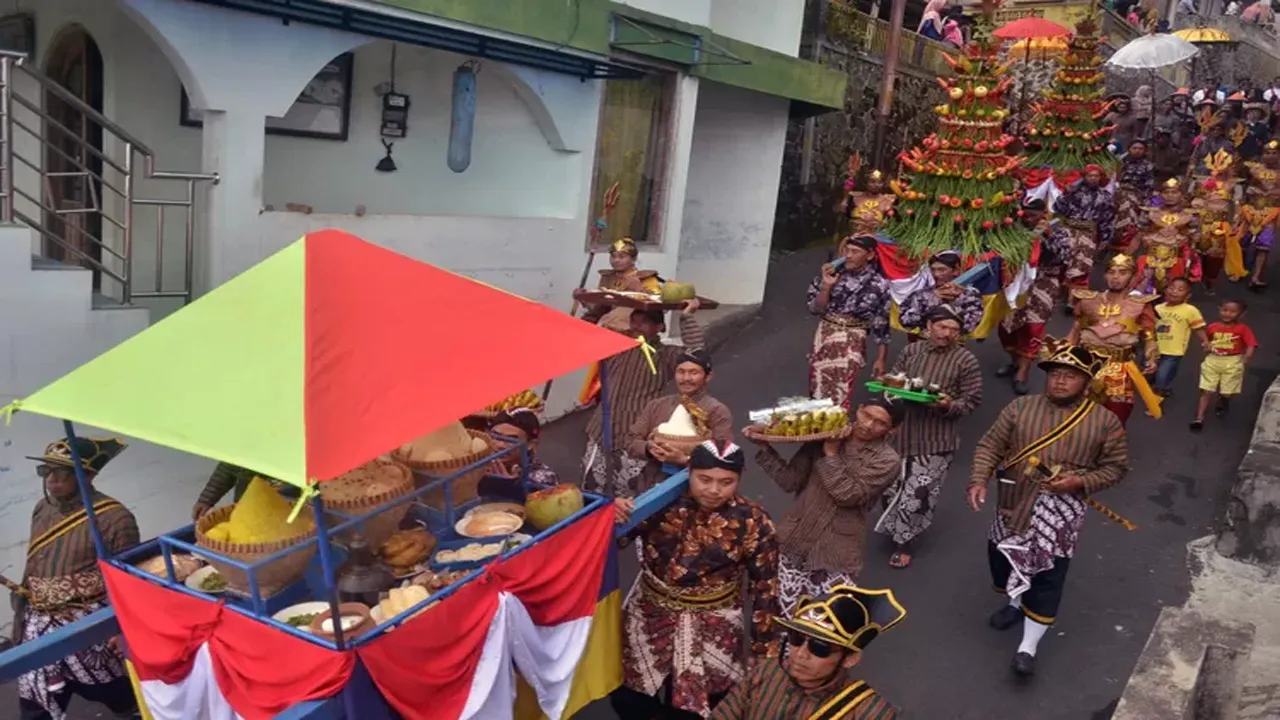 Pelestarian Budaya Jawa Tengah! Grebeg Besar Sesaji Puji Jagat di Temanggung