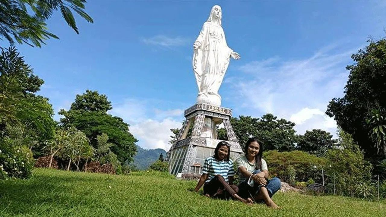 Menjelajahi Keindahan Pulau Flores: Destinasi Rohani Katolik yang Memukau