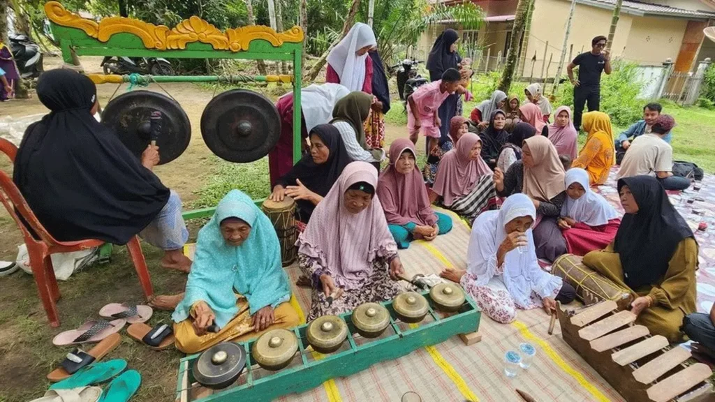 Merayakan Warisan Budaya Melalui Gondang Oguang: Pengalaman Residensi yang Menginspirasi